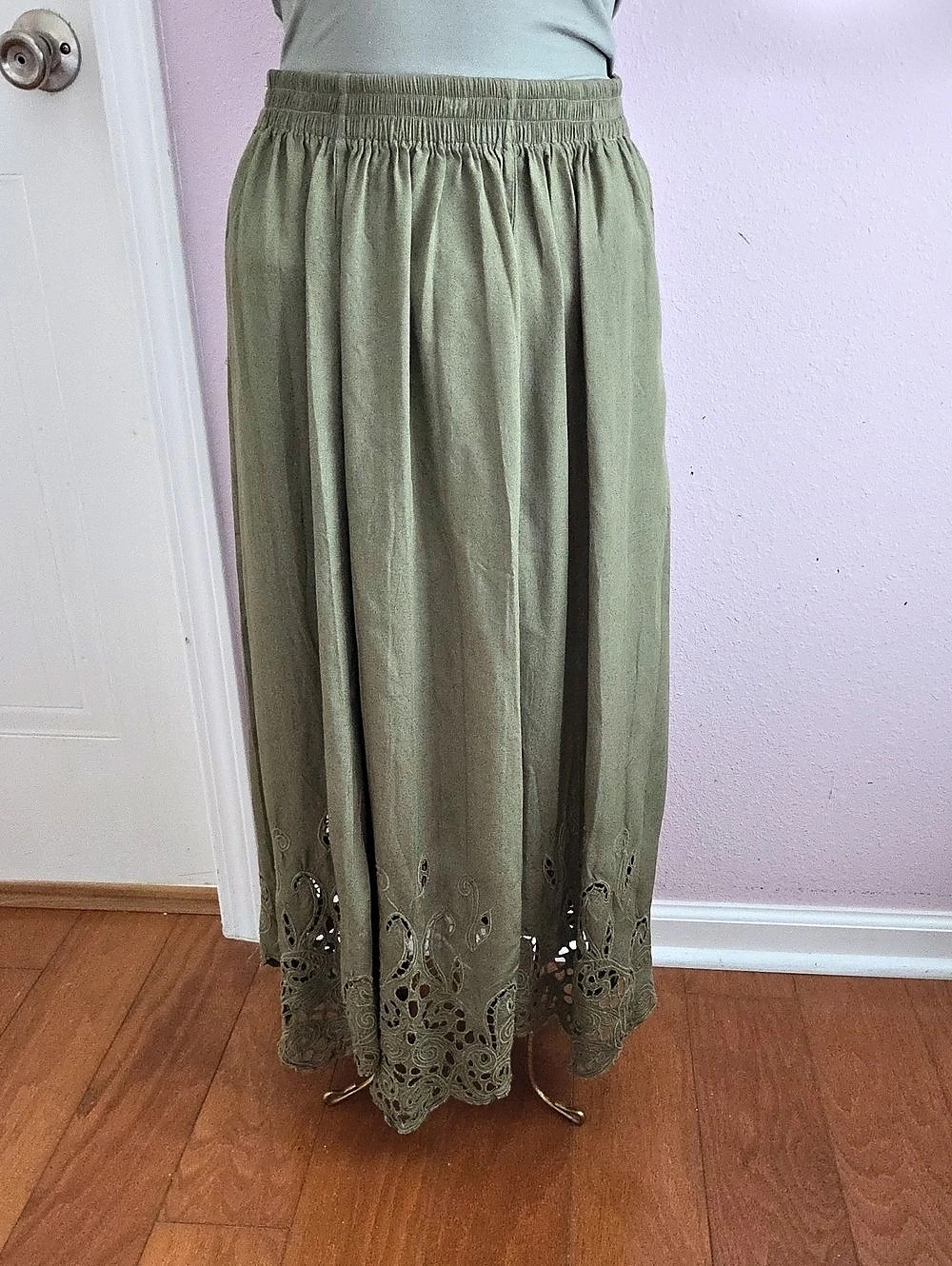 Jane Ashley Maxi Skirt Paisley Lace Hem in Green